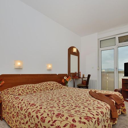 Augusta Spa Hotel Chisaria Zewnętrze zdjęcie