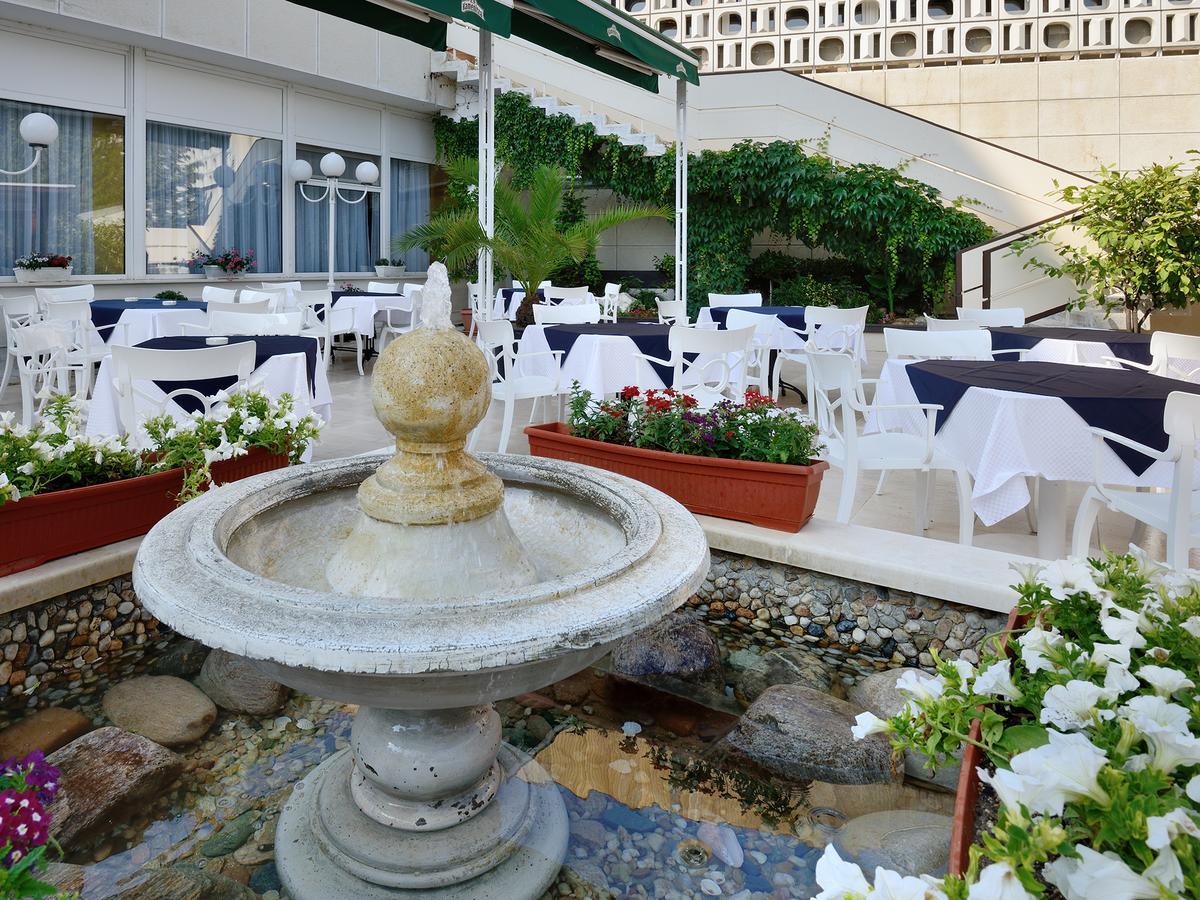 Augusta Spa Hotel Chisaria Zewnętrze zdjęcie